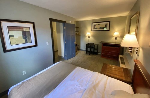 Rapid City Casa | Suite 309 - Gorgeous 2nd floor Apartment
