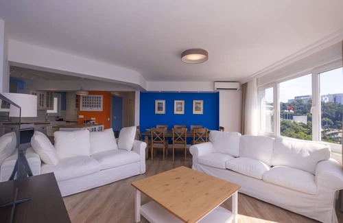 Kabatas Condominio | Contemporary Waterfront Apt. with a Stunning View