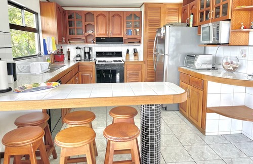 Punta Leona Casa | Beautiful Ocean View House in Punta Leona - less than 5 minutes to the beach!