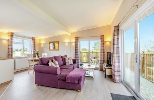 Wisbech Cabina | 1 bedroom accommodation in Three Holes, Nr Downham Market