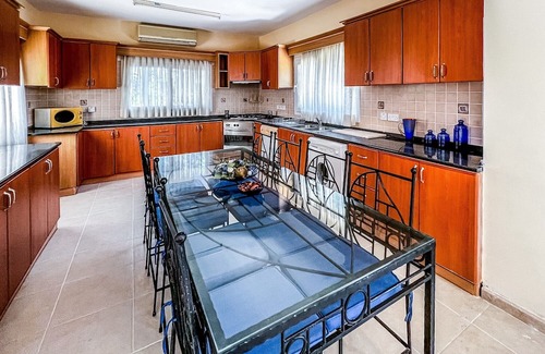 Edremit Casa | Duplex Villa w Private Beach and Garden in Kyrenia