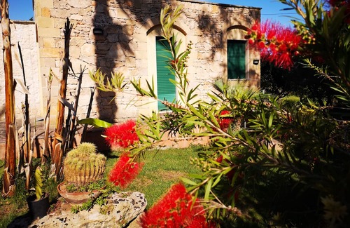 Il Monte Villa | Typical Salento villas surrounded by greenery very close to the beaches