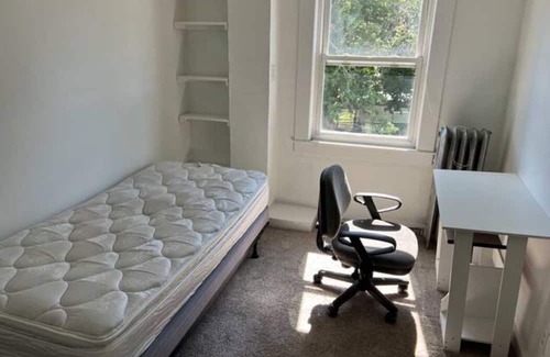 Waltham Casa | Spacious 4bed apartment near Brandeis & Bentley