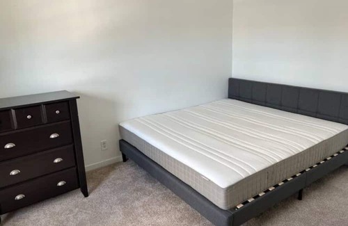 Waltham Casa | Spacious 4bed apartment near Brandeis & Bentley