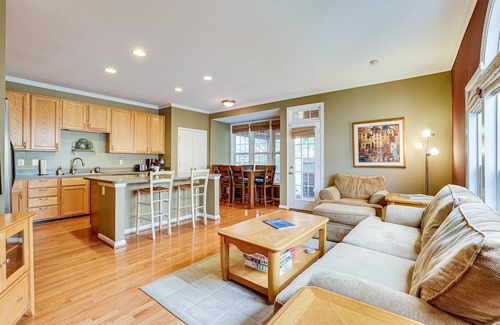 Cascades Casa | Modern Spacious 4BR Townhome in Cascades