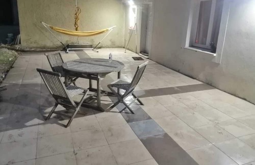 Montfavet Casa | La Pause an Avignon Avec Piscine et Jacuzzi
