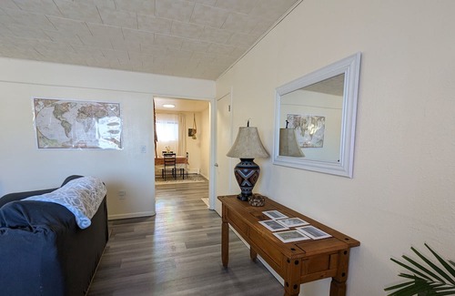 Fairbanks Apartamento | 10 minutes from the airport! Furnished & family-friendly apartment. In town!