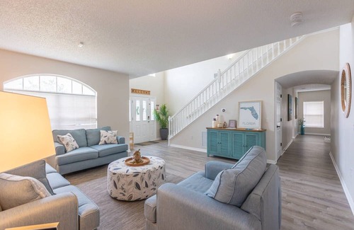 Poinciana Casa | Getaway & Comfy House w/ Pool!