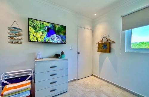 Montana Apartamento | Your Tropical Home, Pool, Jacuzzi, Terrace and Garden. Enjoy and Relax