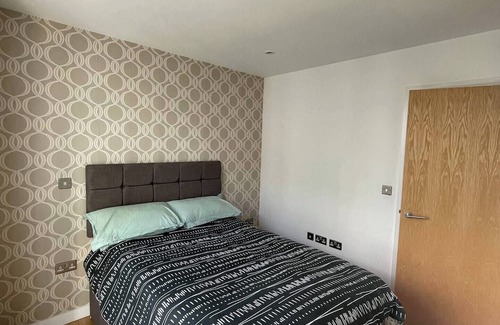Woodberry Down Apartamento | Bright 2BD Flat w/Private Balcony - Manor House!