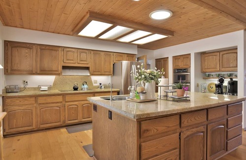 Prescott Casa | Picturesque Retreat at Thumb Butte - Spacious 4-Bedroom Home in Prescott!