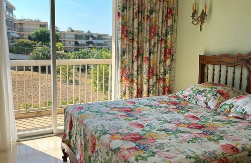 La Croix des Gardes Casa | Apartment with garden - sea view