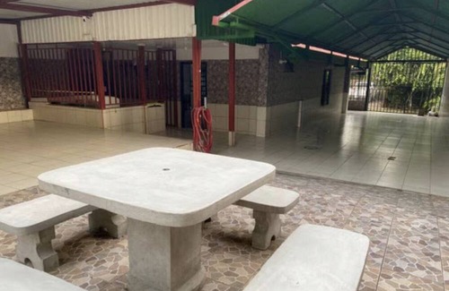 Rivas Casa | take the whole family to this great pleace with plenty of areas to have fun, Daw