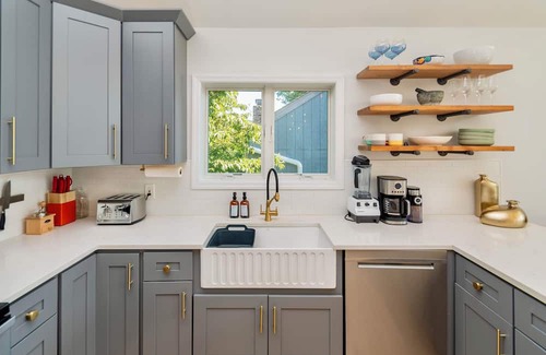 Greenwood Lake Casa | Spacious and modern lakefront home 1 hour from NYC