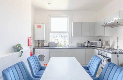 Walthamstow Apartamento | Chic 3BD Flat - 5 Mins to Walthamstow Central!