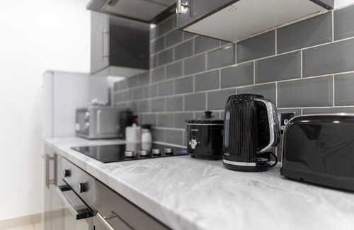 Riverside Apartamento | Cardiff City 2-Bed Gem: Sky TV, WiFi, Garden