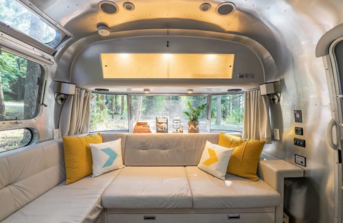 Hillsboro Casa | 5 Star Airstream | Available for Delivery