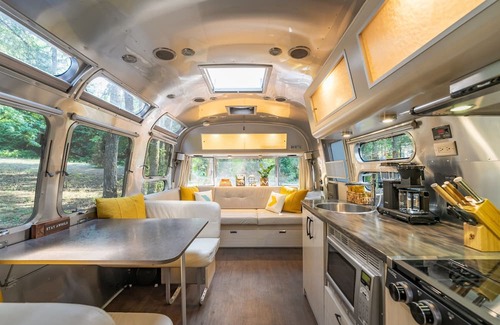 Hillsboro Casa | 5 Star Airstream | Available for Delivery