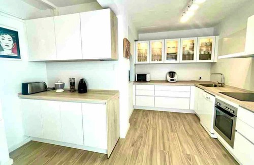 Can Furnet Casa | Homerez - Spacious house 4 km away from the beach for 8 ppl. with swimming-pool
