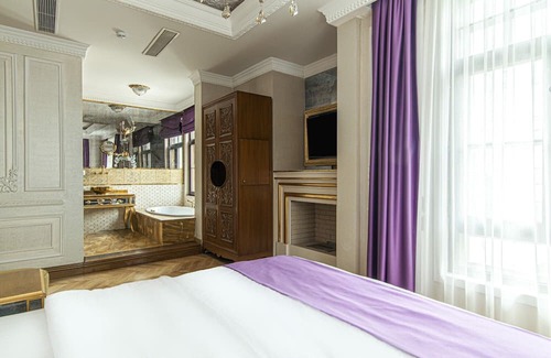 Beylerbeyi Apartamento | Studio w Garden in Historic Mansion in Beylerbeyi
