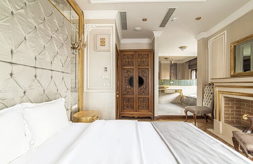 Beylerbeyi Apartamento | Studio w Garden in Historic Mansion in Beylerbeyi