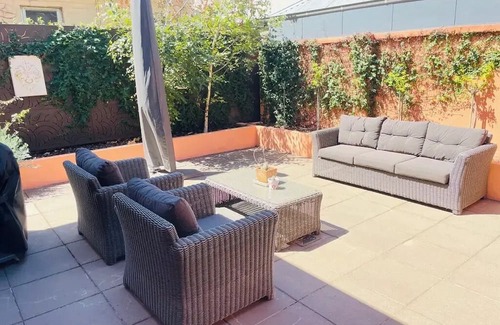 Wagga Wagga Apartamento | Classic Meets Modern in Central Wagga