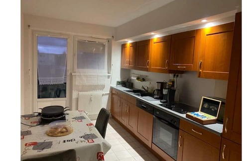 Village-Neuf Apartamento | Apartment 100m2 3 bedrooms 5km from Basel Carnival Free Wifi