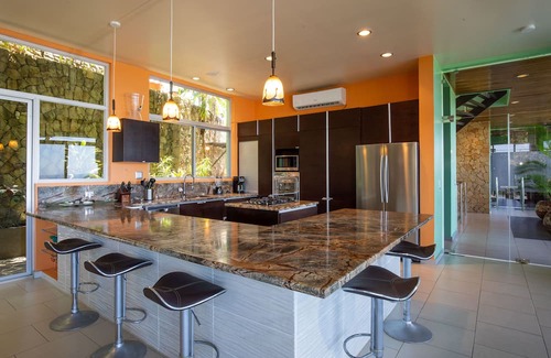 Valle Pura Vida Casa | Impressive ocean and sunset views- 5br Home in Manuel Antonio with Infinity Pool
