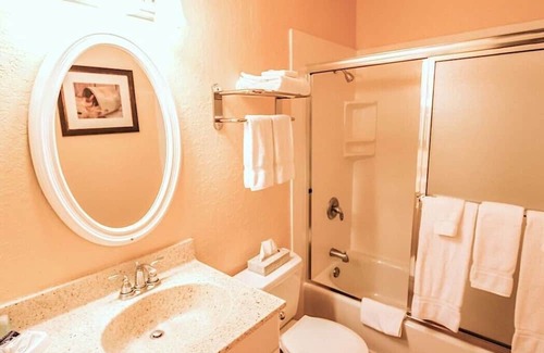 Lake Arrowhead Complejo | Lake Arrowhead Chalets - 3 Bedroom W/ Full Kitchen/ Sleeps 8