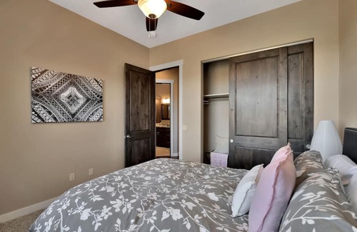 Prescott Casa | *luxury living in this spacious and stylish home, Min From Downtown!