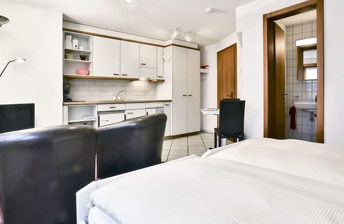 Grindelwald Apartamento | Nice apartment for 2 people with WIFI, TV, pets allowed and parking