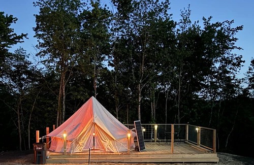 Horse Cave Apartamento | 10 point landing: Mammoth Cave Glamping Sublimity