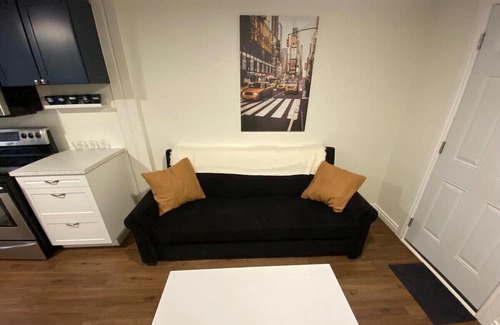 East Windsor Casa | Tiny Home | PetFriendly+Prime+Disney+Parking+Wifi