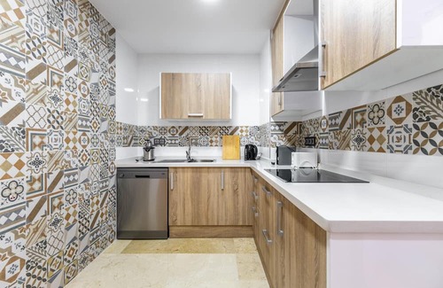 Torrevieja Apartamento | Apartment 'Apartament Claro' with Balcony, Wi-Fi and Air Conditioning