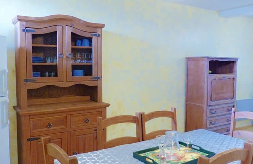 Saint-Palais Apartamento | Apartment Saint-Palais (Allier), 2 bedrooms, 6 persons