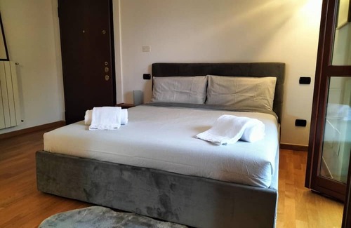 Zona Padova Apartamento | Casa Atene Luminoso Appartamento su due livelli a Milano