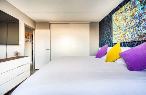 Kensington Apartamento | Kensington Modern 2 Bedroom Apartment- Parking Included