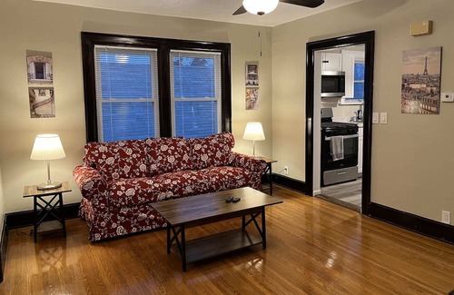 Norwood Casa | Hunter #2, Private One Bed near Xavier & Downtown
