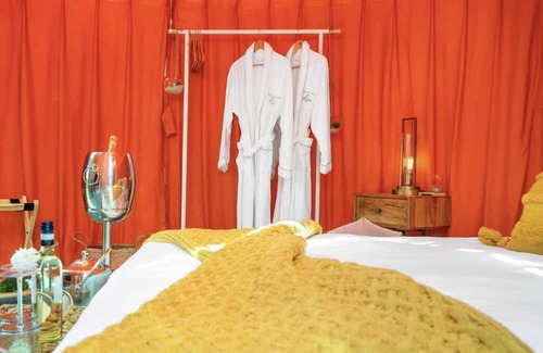 Pinales Apartamento | Star Suit Igloo W/ Private Tub & heated Pool