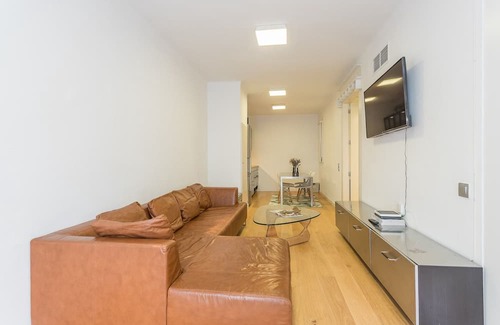 El Putget i Farro Apartamento | My Space Barcelona 2-bedroom apartment in an upper area for temporary rentals