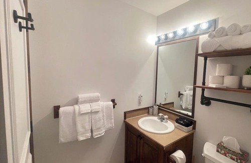Mont-Tremblant Condominio | Ski IN/ Ski OUT Lovely condo on the mountain.