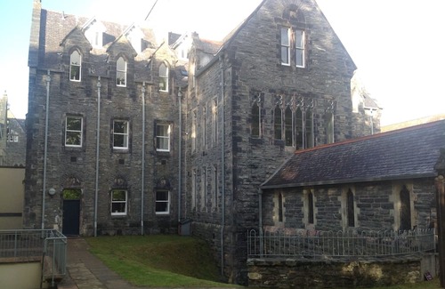 Fort Augustus Casa | Highland Home : Moat house 1 An individual house your gateway to the Highlands