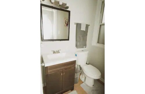 Bronzeville Casa | 7 STAR THE MALIA OASIS #2 3BR/1.5ba + Office Space