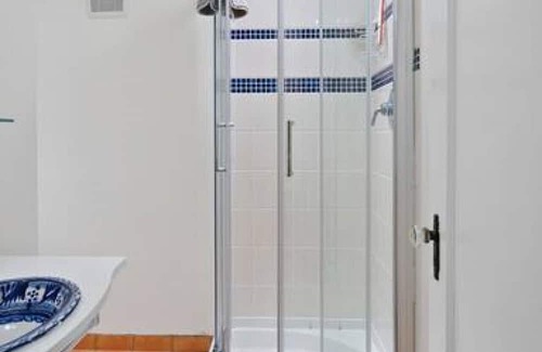 Grandview-Woodland Apartamento | Cozy and Calm: Modern Studio with Private Entrance