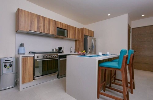 Akumal Apartamento | Unique Modern 2BR steps from the Ocean