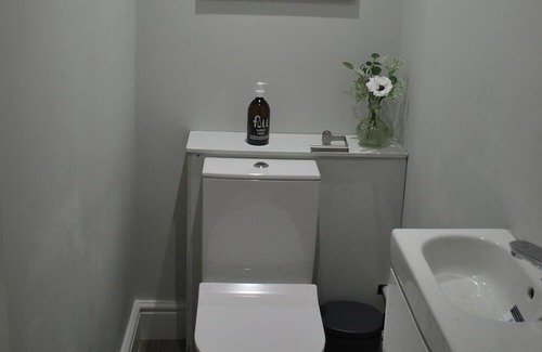 Fleet Cabaña | Family and Dog Friendly Luxury Annex