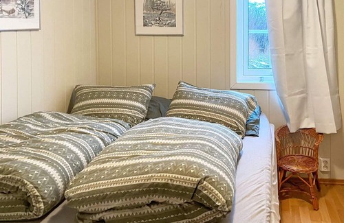 Bomlo Casa | 4 person holiday home in FINNÅS