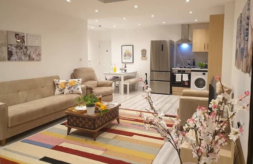 Putney Apartamento | Spacious London King bed Garden flat in quiet street near parks.1072