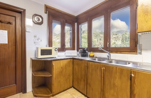 Les Iglesies Casa | Holiday Home 'Teule 1' with Mountain View, Shared Pool and Wi-Fi