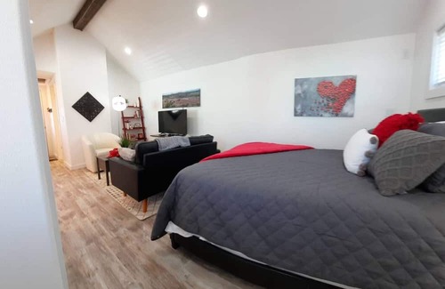 Grayland Cabaña | "Cranberry Cottage" Studio by the Beach
